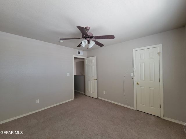 10051 RAILROAD Drive 704, El Paso, TX 79924