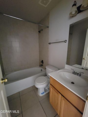 10051 RAILROAD Drive 704, El Paso, TX 79924