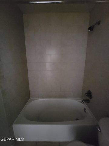 10051 RAILROAD Drive 704, El Paso, TX 79924