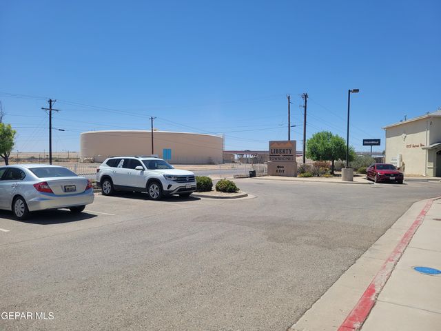 10051 RAILROAD Drive 704, El Paso, TX 79924