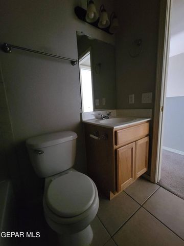 10051 RAILROAD Drive 704, El Paso, TX 79924