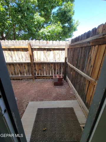 10051 RAILROAD Drive 704, El Paso, TX 79924