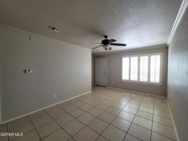 10051 RAILROAD Drive 704, El Paso, TX 79924