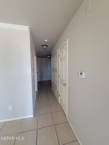 10051 RAILROAD Drive 704, El Paso, TX 79924