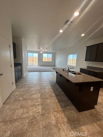 176 Squaw Valley Drive, Merced, CA 95341