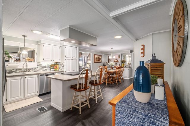 1805 KAUFMAN CIRCLE, The Villages, FL 32159