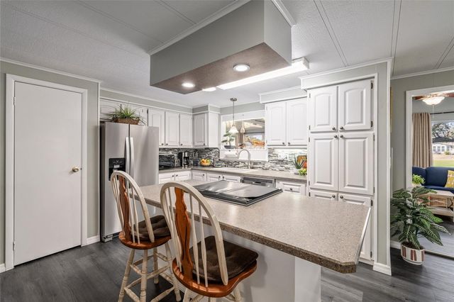 1805 KAUFMAN CIRCLE, The Villages, FL 32159