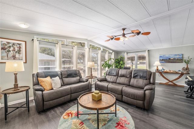 1805 KAUFMAN CIRCLE, The Villages, FL 32159