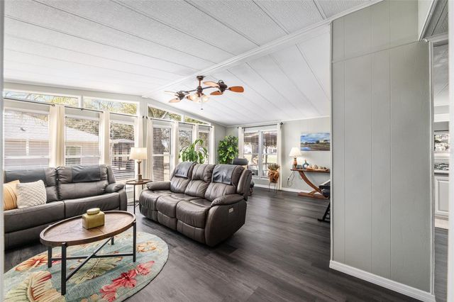 1805 KAUFMAN CIRCLE, The Villages, FL 32159