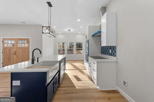 705 SEABOLT Road, Locust Grove, GA 30248