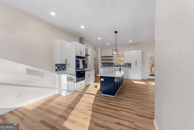 705 SEABOLT Road, Locust Grove, GA 30248