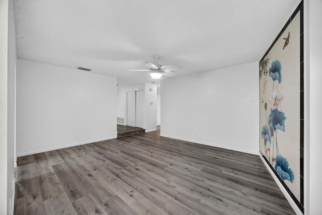 6975 Casa Del Este Way, Sacramento, CA 95828