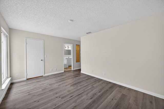 6975 Casa Del Este Way, Sacramento, CA 95828