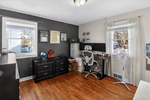 1203 N Williams Street, Bay City, MI 48706