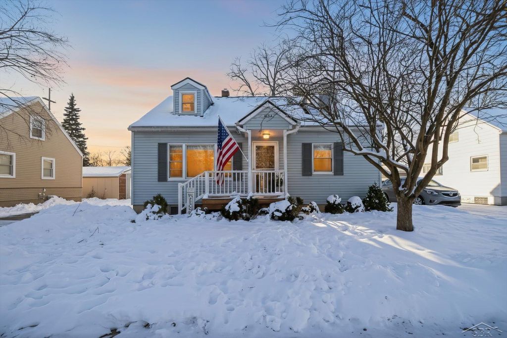 1203 N Williams Street, Bay City, MI 48706