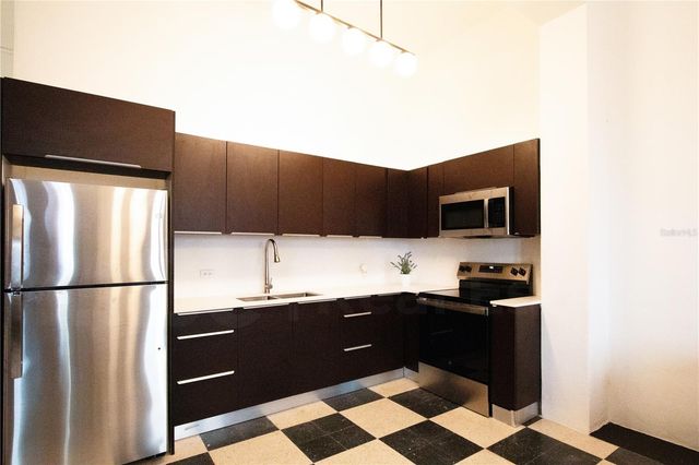 254-256 SAN FRANCISCO STREET 201, San Juan, PR 00901