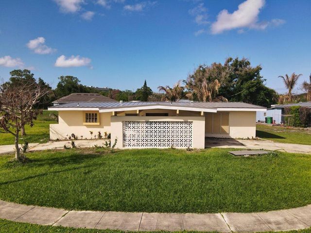 181 Banyan Drive, Port St. Lucie, Port St Lucie, FL 34952