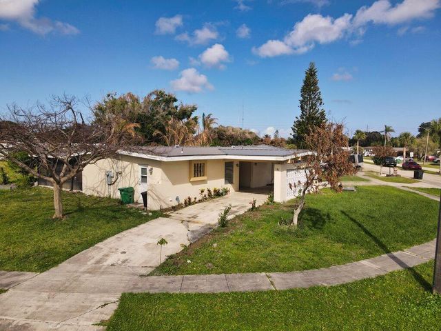 181 Banyan Drive, Port St. Lucie, Port St Lucie, FL 34952