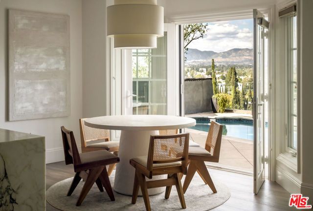 12917 Galewood Street, Studio City (los Angeles), CA 91604