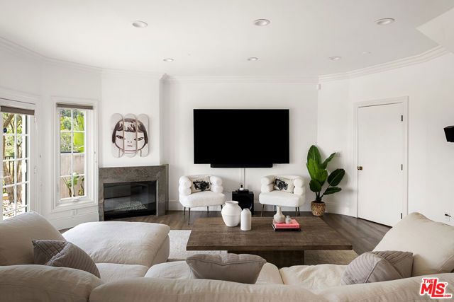 12917 Galewood Street, Studio City (los Angeles), CA 91604