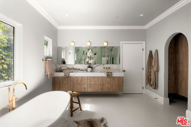 12917 Galewood Street, Studio City (los Angeles), CA 91604