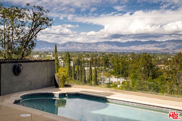 12917 Galewood Street, Studio City (los Angeles), CA 91604