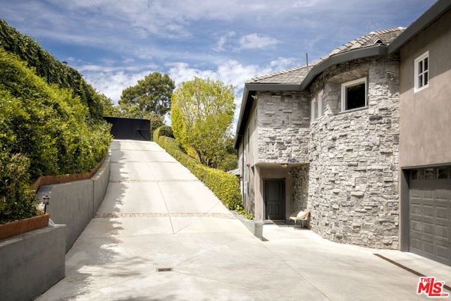 12917 Galewood Street, Studio City (los Angeles), CA 91604