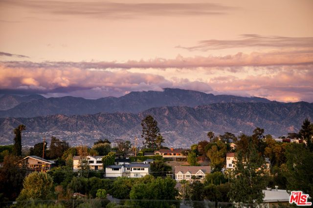 12917 Galewood Street, Studio City (los Angeles), CA 91604