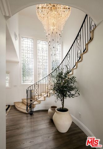 12917 Galewood Street, Studio City (los Angeles), CA 91604