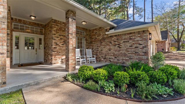 1924 Fairway Drive, Huntsville, TX 77340