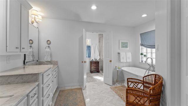 1924 Fairway Drive, Huntsville, TX 77340