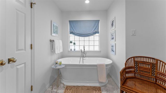 1924 Fairway Drive, Huntsville, TX 77340