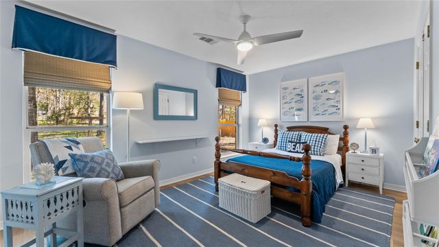 1924 Fairway Drive, Huntsville, TX 77340