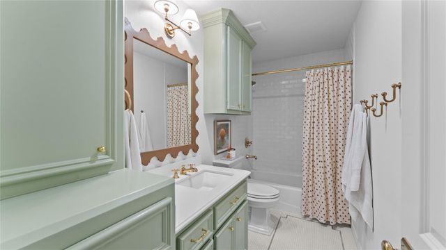 1924 Fairway Drive, Huntsville, TX 77340