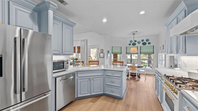 1924 Fairway Drive, Huntsville, TX 77340