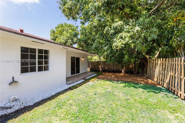 3027 SW 24th St, Miami, FL 33145