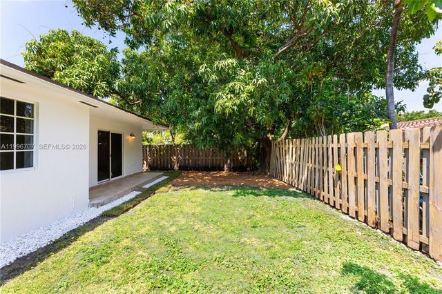 3027 SW 24th St, Miami, FL 33145