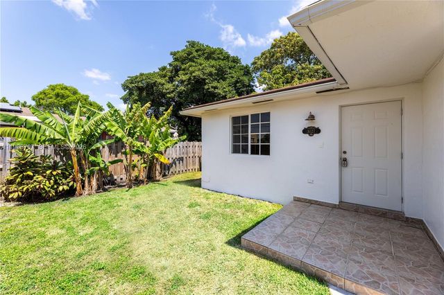 3027 SW 24th St, Miami, FL 33145