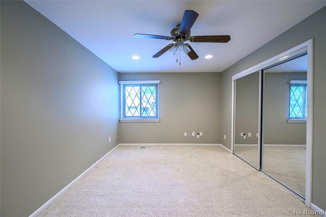 42160 Woodward Avenue 7, Bloomfield Hills, MI 48304