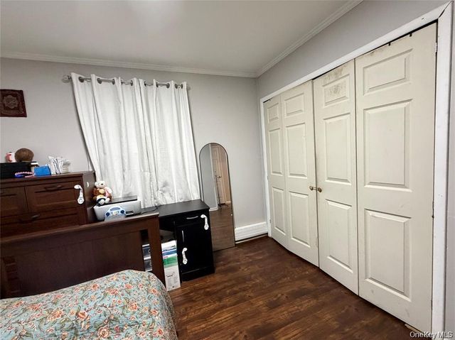 89 Bruce Avenue, Hicksville, NY 11801