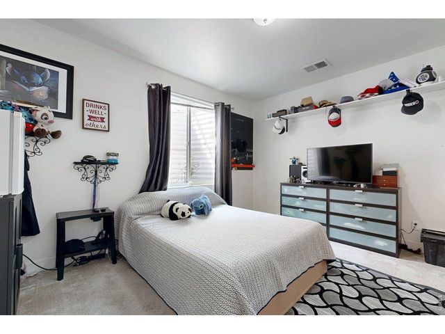 4933 Silverwood Dr, Johnstown, CO 80534