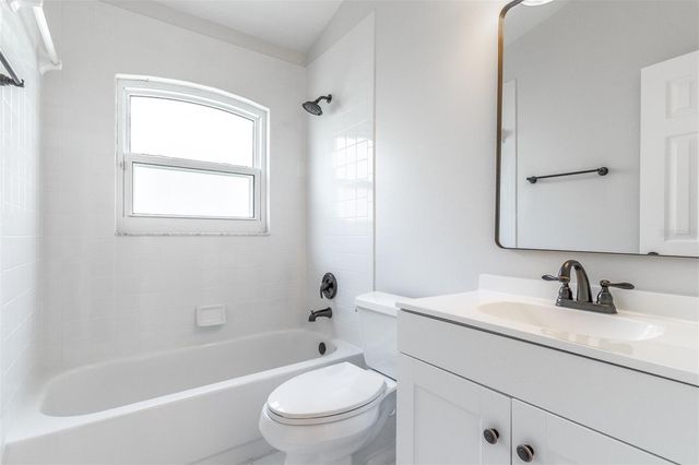 256 CHURCHILL DRIVE, Longwood, FL 32779