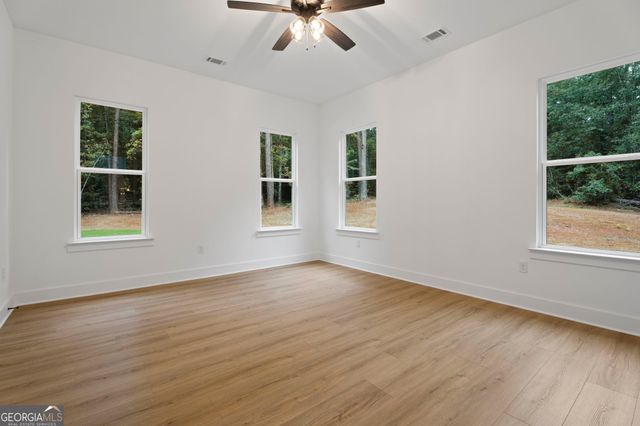 125 Maple Valley Drive, Jenkinsburg, GA 30234