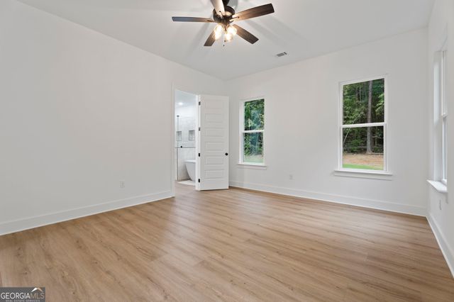 125 Maple Valley Drive, Jenkinsburg, GA 30234