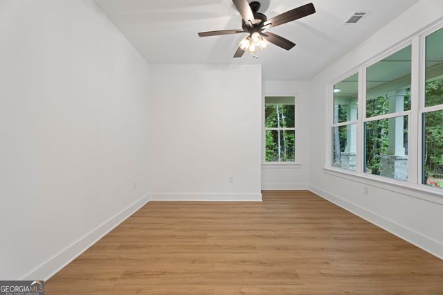 125 Maple Valley Drive, Jenkinsburg, GA 30234