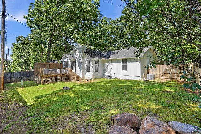 404 Shadow Ridge Drive, Little Rock, AR 72211