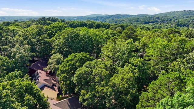 404 Shadow Ridge Drive, Little Rock, AR 72211