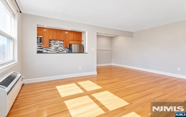 1266 Teaneck Road 11, Teaneck, NJ 07666