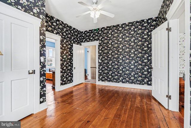 13 W MAIN ST, Mount Joy, PA 17552