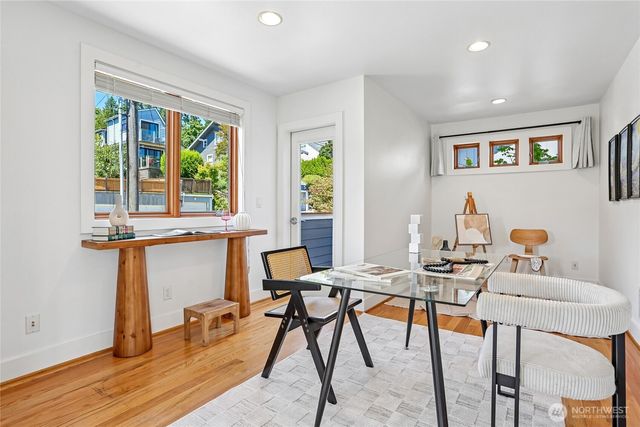 424 35th Avenue S, Seattle, WA 98144